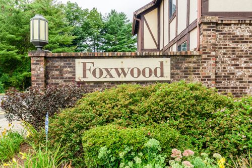 148-148 Foxwood Close, Milford, CT, 06461-2732 | Card Image