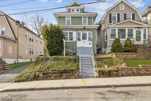 5 Park Dr S, West Orange, NJ, 07052-5712 | Card Image