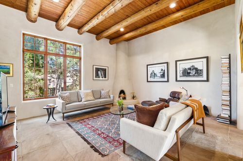 b-330 E Buena Vista St, Santa Fe, NM, 87505-2671 | Card Image