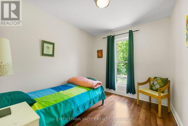 28084 Highway 41, House other with 5 bedrooms, 2 bathrooms and 5 parking in Renfrew ON | Image 25