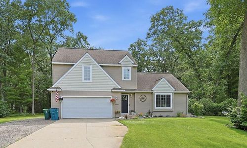 6594 Blackhawk Ln, Twin Lake, MI, 49457-8531 | Card Image