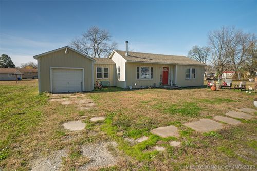 157 S Springfield St, Welch, OK, 74369-7003 | Card Image