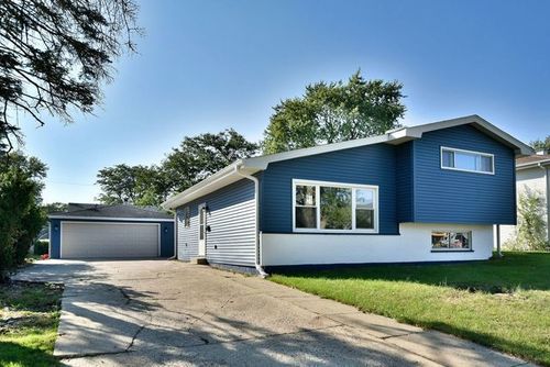 934 S Harvard Ave, Addison, IL, 60101-4825 | Card Image
