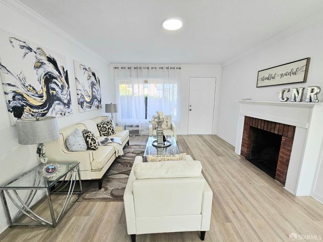 21235 Kahlert St, House other with 3 bedrooms, 2 bathrooms and 1 parking in Castro Valley CA | Image 5