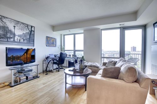 809-929 Portland Ave, Minneapolis, MN, 55404-1245 | Card Image