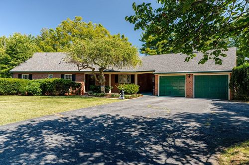 527 Crestover Dr, Broadway, VA, 22815-9639 | Card Image