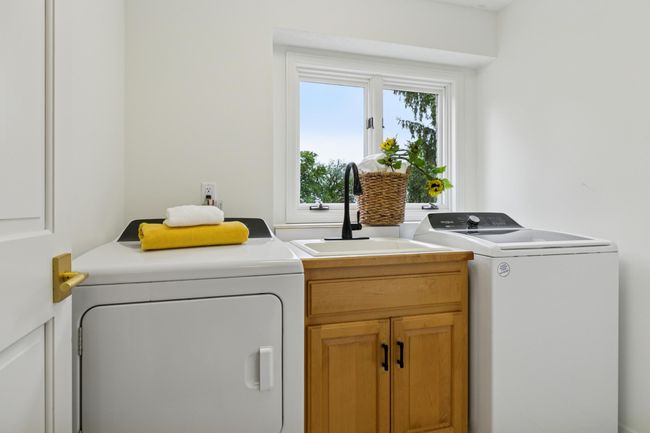 240 W Point Rd, House other with 4 bedrooms, 4 bathrooms and null parking in Excelsior MN | Image 15