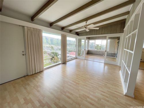 3246 Huelani Dr, Honolulu, HI, 96822-1233 | Card Image