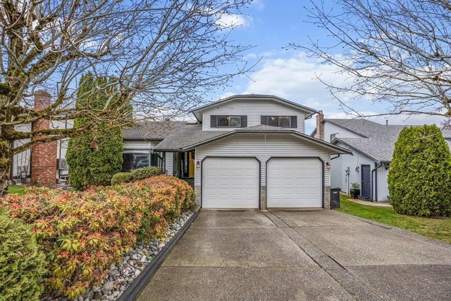 2867 Glenavon Court, House other with 3 bedrooms, 3 bathrooms and 6 parking in Abbotsford BC | Image 1
