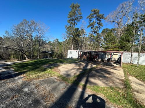 206 Honeysuckle, Livingston, TX, 77351-9665 | Card Image