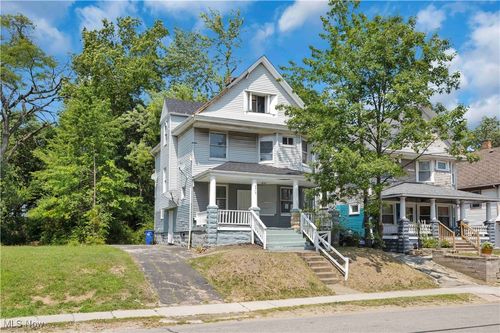 10515 Crestwood Ave, Cleveland, OH, 44104-3508 | Card Image
