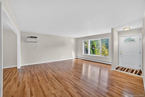1-89 Cook Ave, Yonkers, NY, 10701-6339 | Card Image