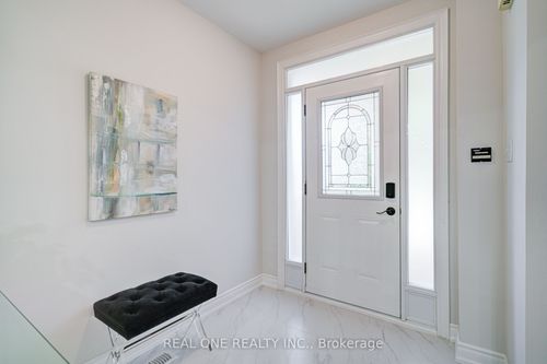 32 Frobisher St, Richmond Hill, ON, L4B4H7 | Card Image