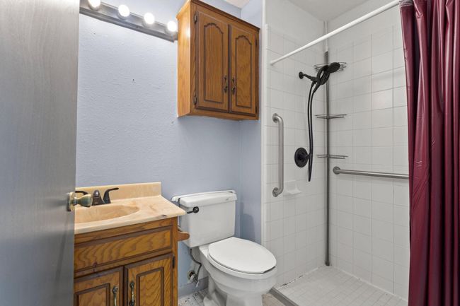 vacant home that's included in the package | Image 25