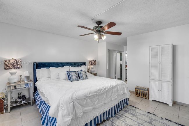 APT-200 - 4000 Ne 170 Th St, Condo with 2 bedrooms, 2 bathrooms and null parking in North Miami Beach FL | Image 15