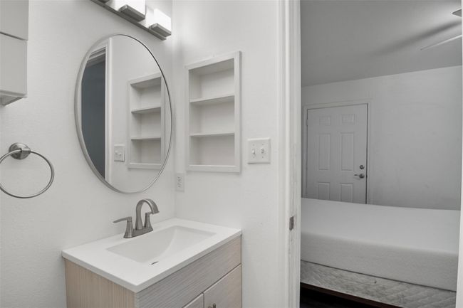 APT-210 - 9829 Walnut St, Condo with 2 bedrooms, 2 bathrooms and null parking in Dallas TX | Image 11