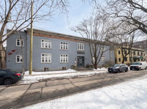 15 Gore St, Toronto, ON, M6J2C5 | Card Image