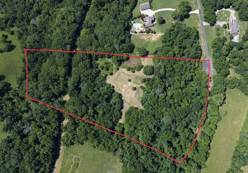130 Hidden Valley Rd, Arrington, TN, 37014-4836 | Card Image