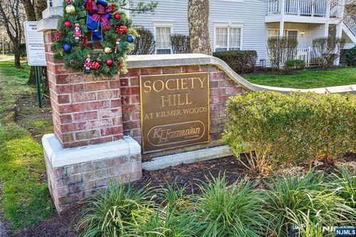 135 Raintree Ln, Mahwah, NJ, 07430-2060 | Card Image