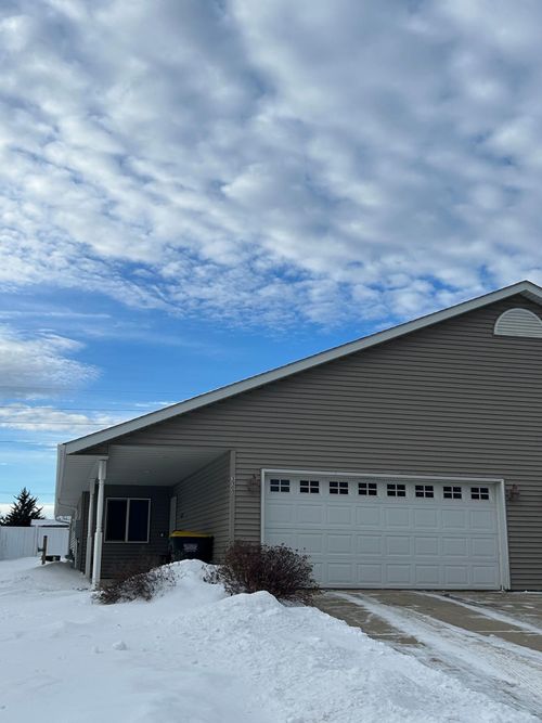 3101 1st Ave Nw, Willmar, MN, 56201-2303 | Card Image