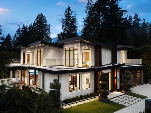 1405 28th St, West Vancouver, BC, V7V4L8 | Card Image