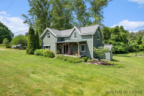 8277 Alpine Ave, Sparta, MI, 49345-9413 | Card Image