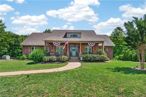 4630 Fern Creek Dr, Tobaccoville, NC, 27050-9600 | Card Image