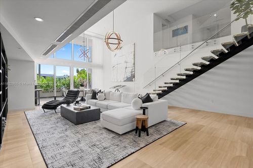 unit-217-4701 N Meridian Ave, Miami Beach, FL, 33140-2952 | Card Image