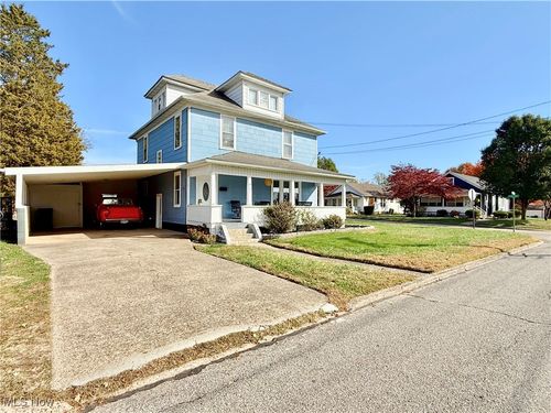 807 30th St, Vienna, WV, 26105-2443 | Card Image