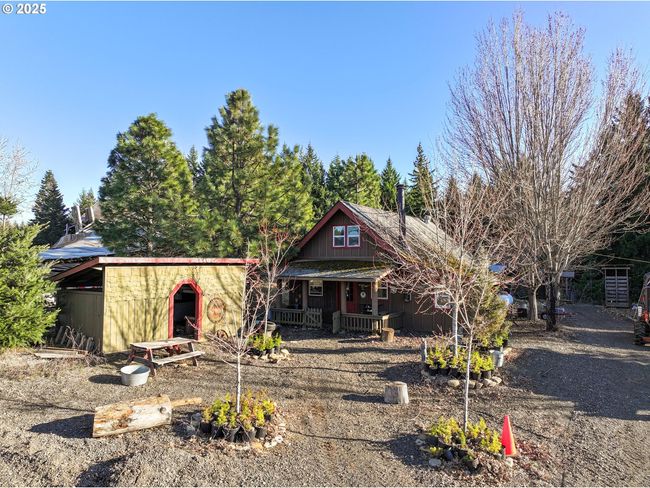 96 Pearce Rd, House other with 3 bedrooms, 2 bathrooms and 1 parking in White Salmon WA | Image 39