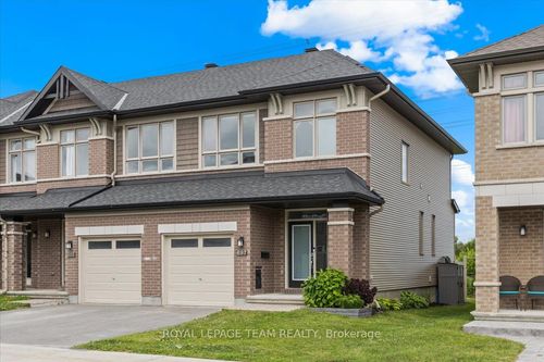 697 Putney Cres, Stittsville, ON, K2S2N9 | Card Image