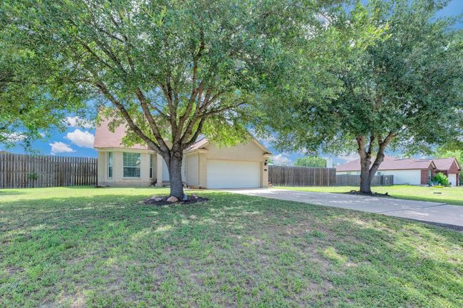 131 Martin Crossing Dr, House other with 3 bedrooms, 3 bathrooms and null parking in Cedar Creek TX | Image 28