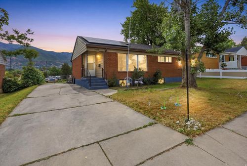 4404 S 375 E, Washington Terrace, UT, 84405-5820 | Card Image