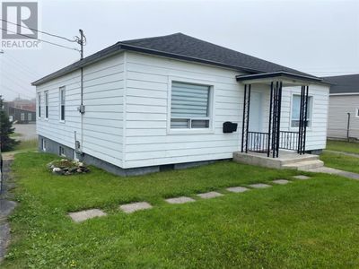 83 West St, House other with 3 bedrooms, 2 bathrooms and null parking in Stephenville NL | Image 3