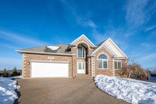 84 Rochdale Pl, Bedford, NS, B4A0A7 | Card Image