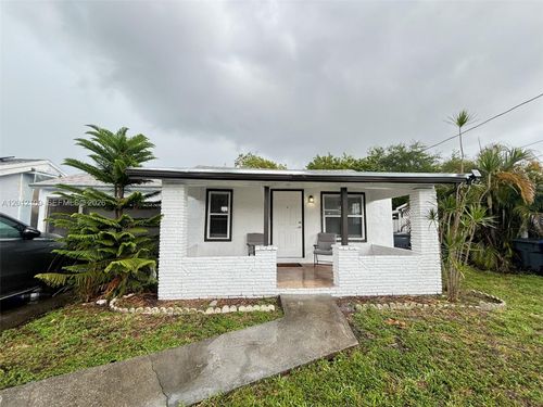 719 Glenn Pkwy, Hollywood, FL, 33021-5624 | Card Image