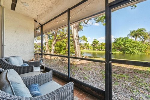 103-22 Via De Casas Sur, Boynton Beach, FL, 33426-8851 | Card Image