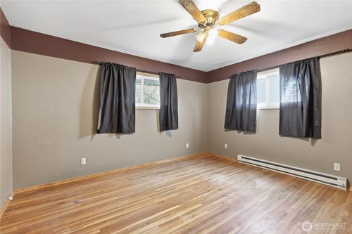 118 Washington Pl, Electric City, WA, 99123-5133 | Card Image