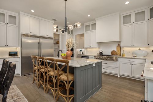 9261 Caddo Ridge Cv, Tyler, TX, 75703-6084 | Card Image