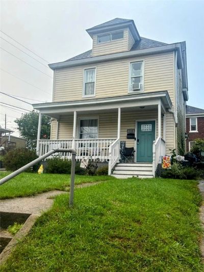 735 S 14th St, House other with 3 bedrooms, 1 bathrooms and null parking in Monessen PA | Image 1