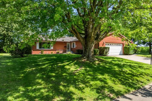 983 Peggy Ln, Wilmington, OH, 45177-1121 | Card Image