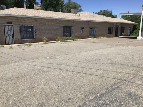 2235 Bosque Farms Blvd, Bosque Farms, NM, 87068-8942 | Card Image