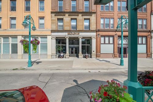 418-234 N Broadway, Milwaukee, WI, 53202 | Card Image