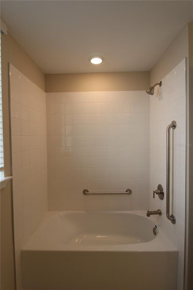 Guest Bathroom | Image 18