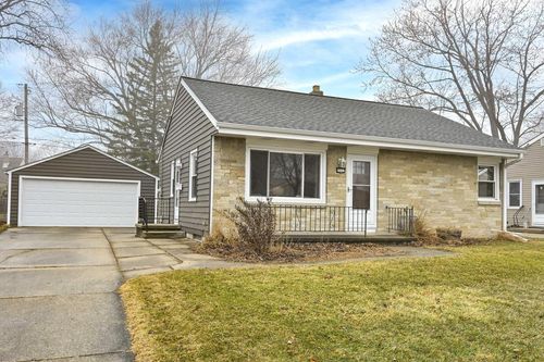 2621 S 85th Street, WEST ALLIS, WI, 53227 | Card Image