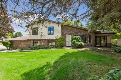 1090 Weston Ln N, Plymouth, MN, 55447-3602 | Card Image