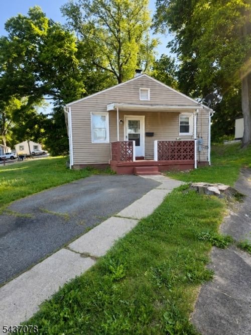 7 Jefferson Ave, Dover, NJ, 07801-5503 | Card Image