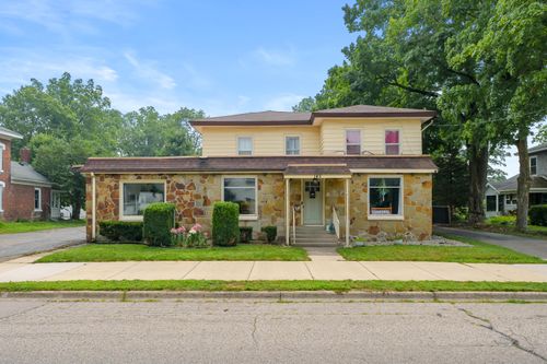 145 W Battle Creek St, Galesburg, MI, 49053-9574 | Card Image