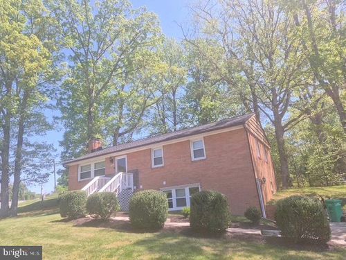 7500 Harrison Ln, TEMPLE HILLS, MD, 20748-5418 | Card Image