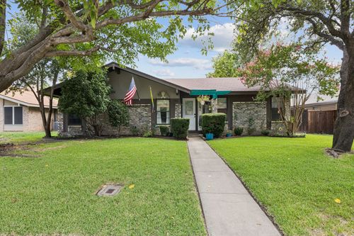1365 Forestglen Dr, Lewisville, TX, 75067-3317 | Card Image